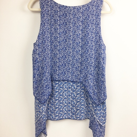 Live and Let Live Sleeveless Tunic - Picture 2 of 3